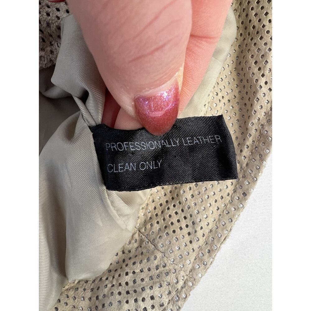 Vintage Womyn 100% Leather Cutout Jacket Perforated Women's‎ Size Small - Picture 10 of 11